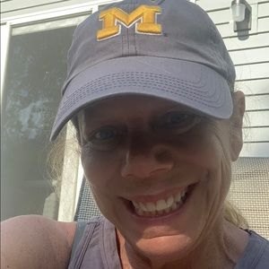 Meet your Posher, Ellen